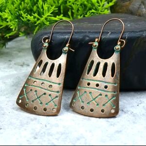 🔥FASHIONABLE EARRINGS🔥